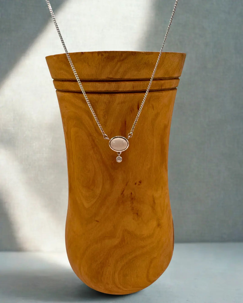 Collier-argent-femme-éclat-subtil-à-porter-près-du-coeur Séléne Céleste