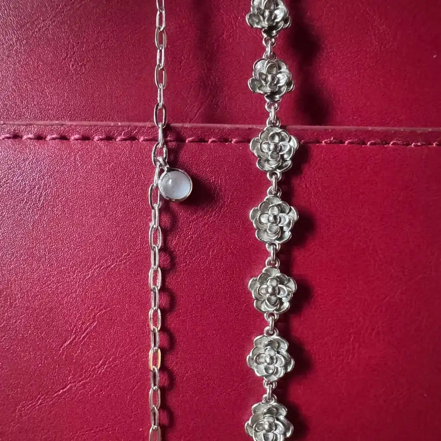 deux bracelet argent femme Séléne Céleste sur cuir rouge