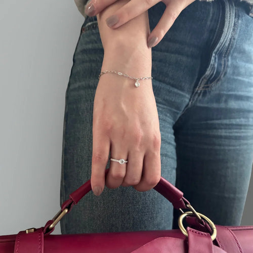 Bracelet Rosée de Lune en argent et pierre de lune, vue de côté