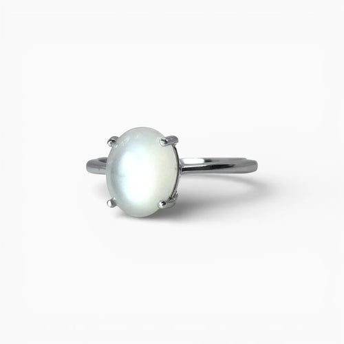 Bague Pierre de Lune & Argent 925 – Aura Lunaire, vue principale sur fond blanc