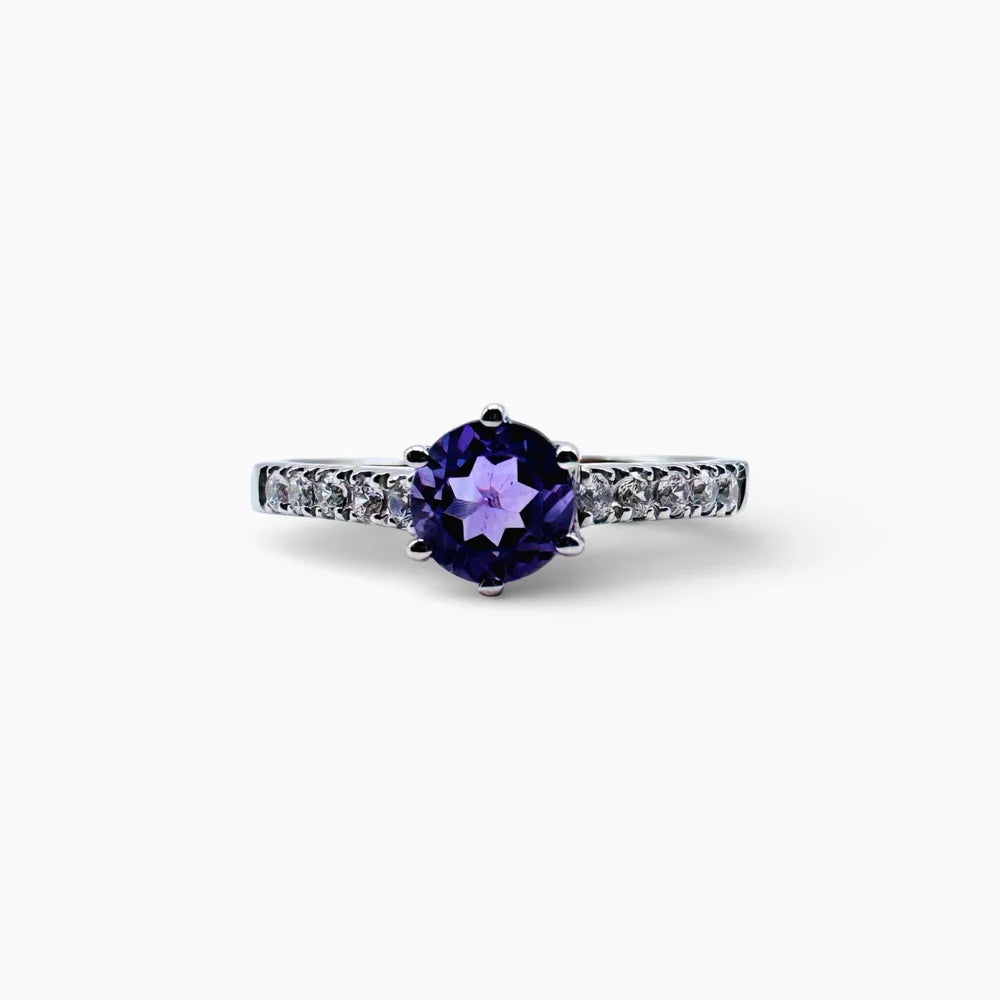 Bague Solitaire Améthyste – Lueur Lucide, vue principale argent 925