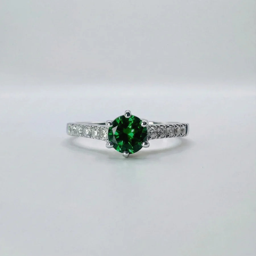 Bague solitaire en argent 925 sertie d'une Tourmaline verte naturelle, collection "Bague pierre naturelle" Séléne Céleste.
