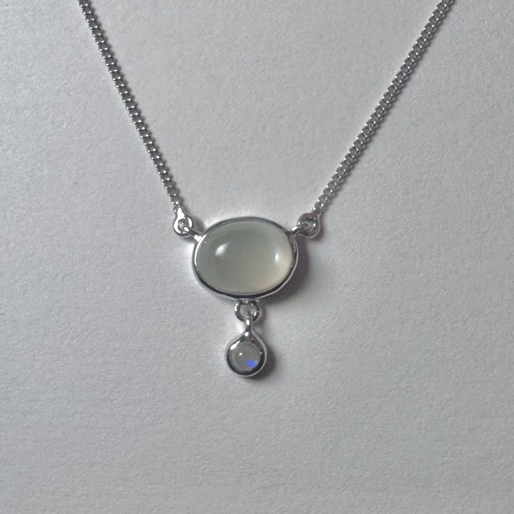 Collier pierre de lune argent 925 Sillage Lunaire, deux pierres naturelles sur chaîne fine.